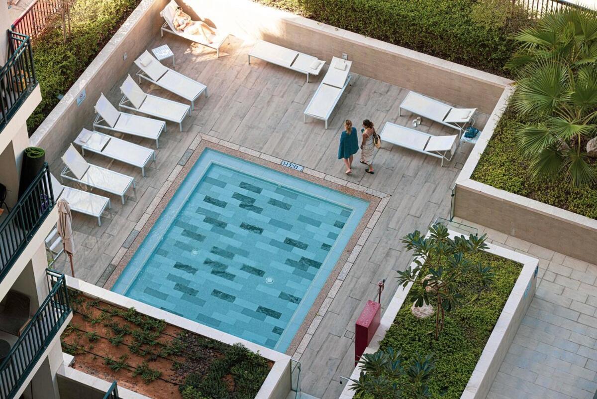 Luxury Business Bay Apartment *
